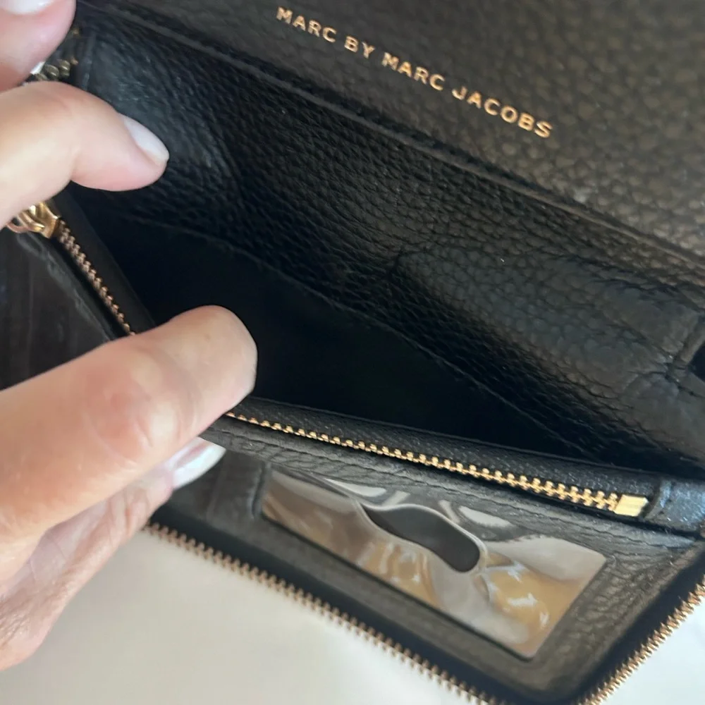Marc by Marc Jacobs Black Leather Zip-Around Wristlet
